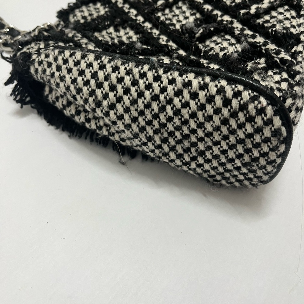 Y2K Black and White Tweed Handbag - Picture 9 of 9